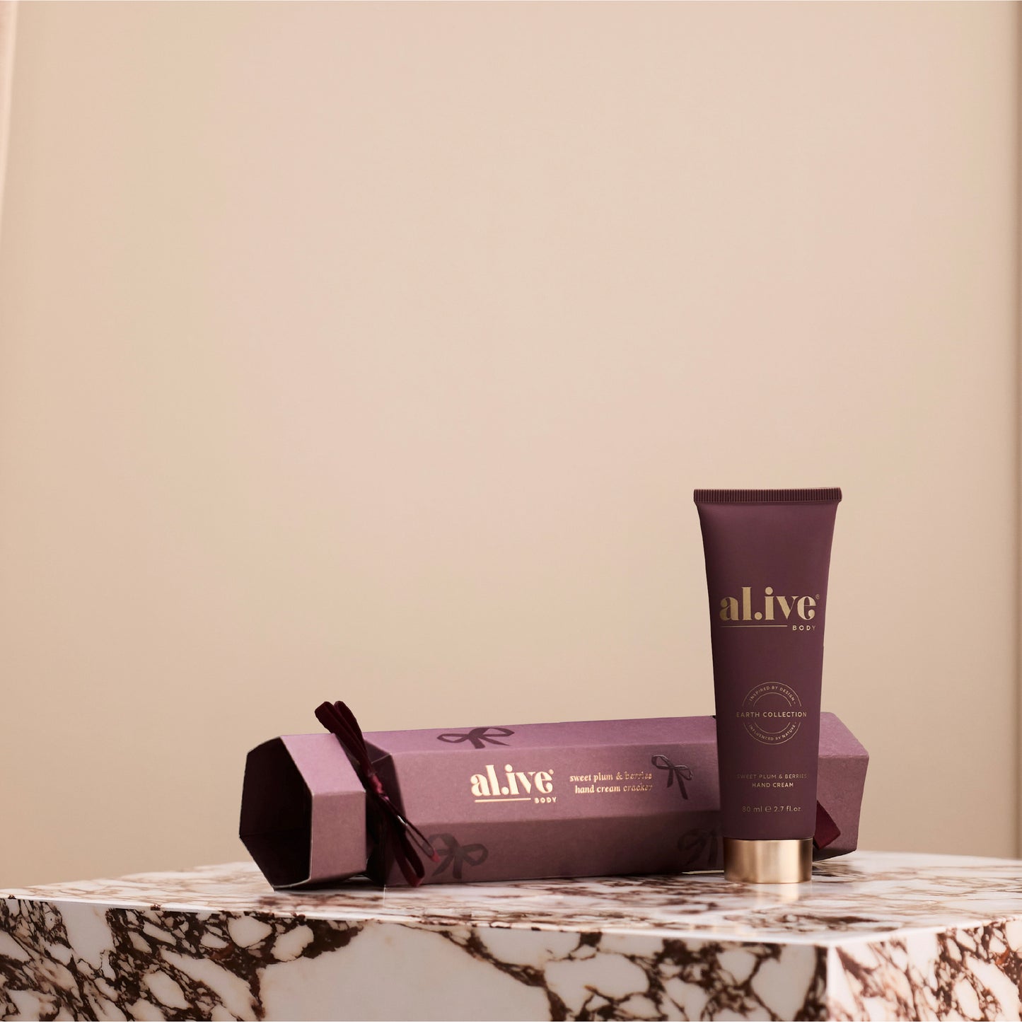 Al.ive Hand Cream Cracker Sweet Plum & Berries