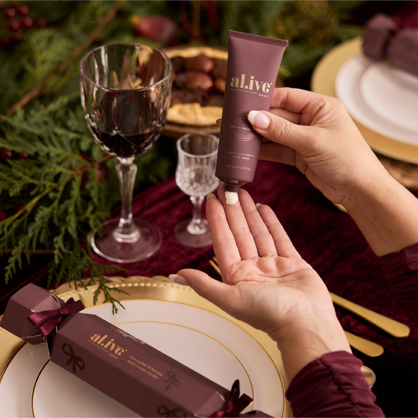 Al.ive Hand Cream Cracker Sweet Plum & Berries
